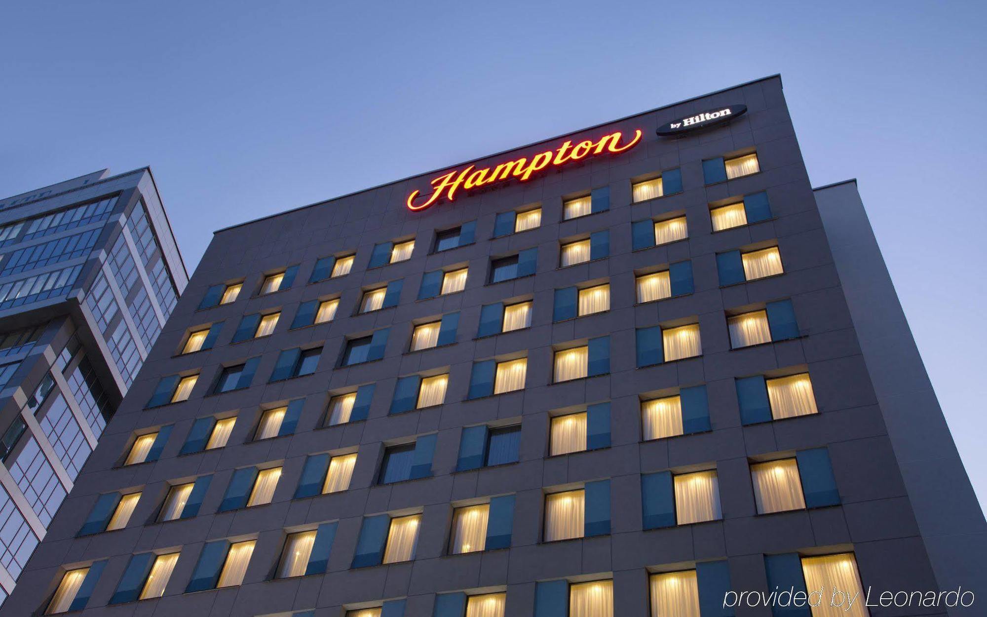 Hampton By Hilton Minsk City Centre Exterior photo