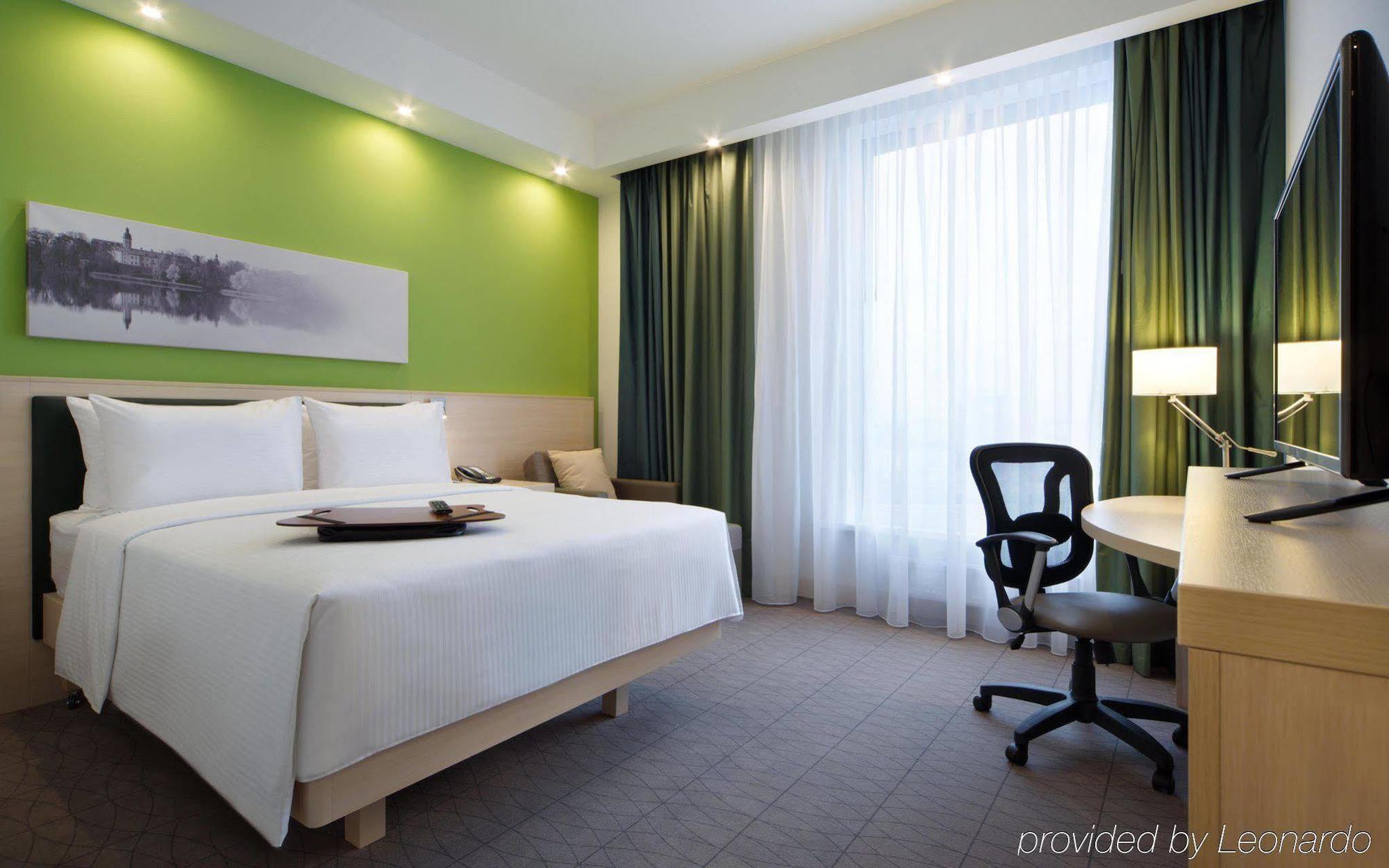 Hampton By Hilton Minsk City Centre Exterior photo