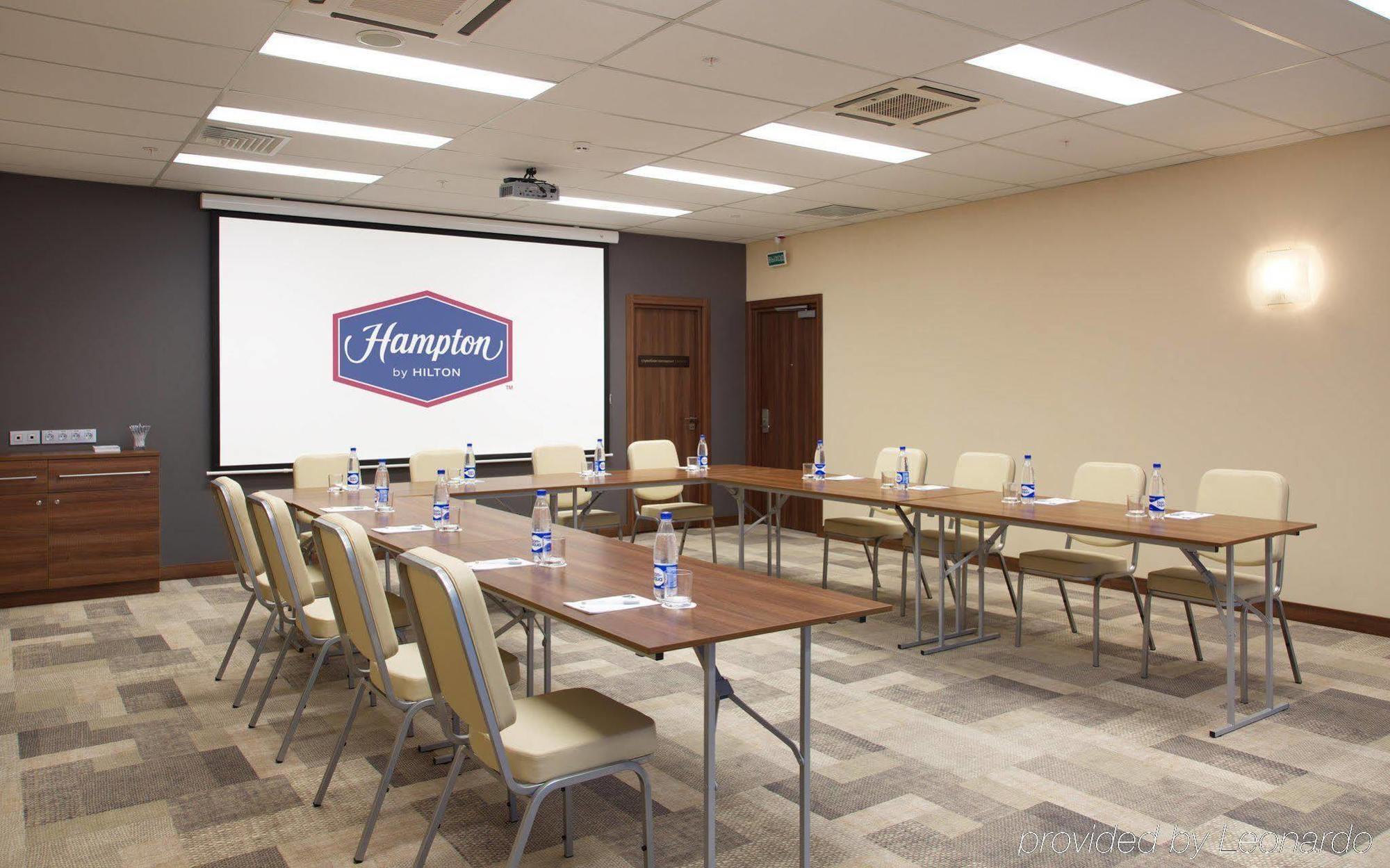 Hampton By Hilton Minsk City Centre Exterior photo